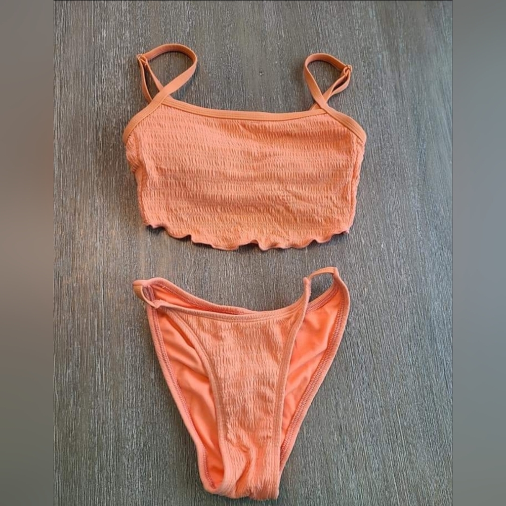 New without tags, Women's size XS, 2pc swim suit, coral